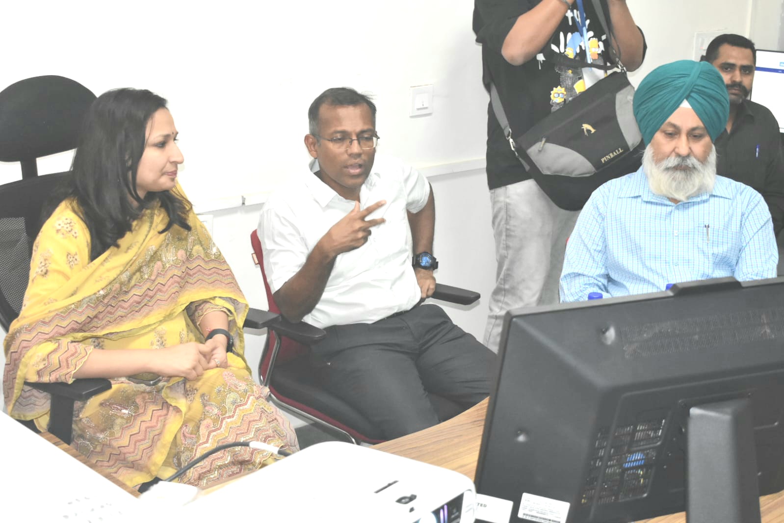 The second randomization of the polling staff took place in the presence of the General Observer